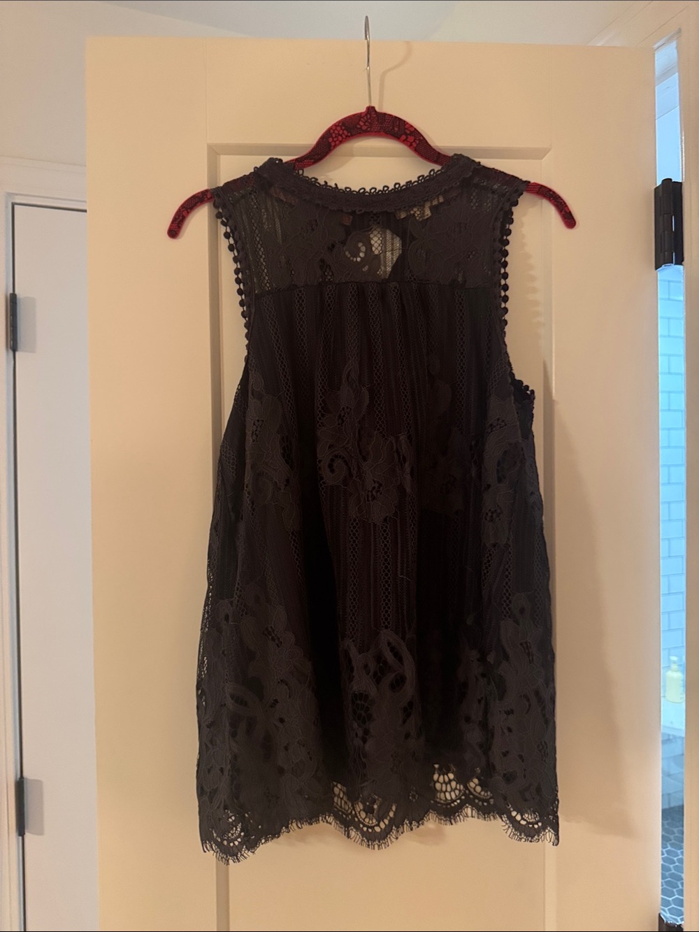 Sleeveless Lace Overlay Women's Top - charcoal